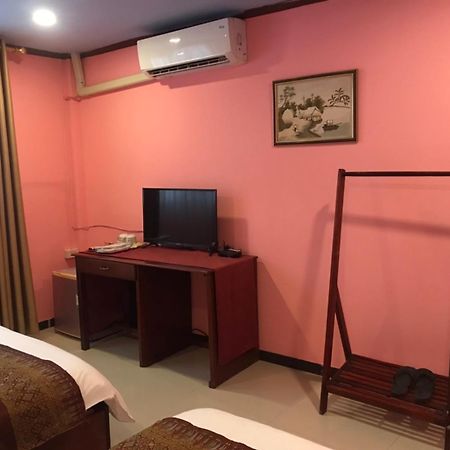 梦之南win酒店 Win Hotel Cafe & Spa Vientiane Buitenkant foto