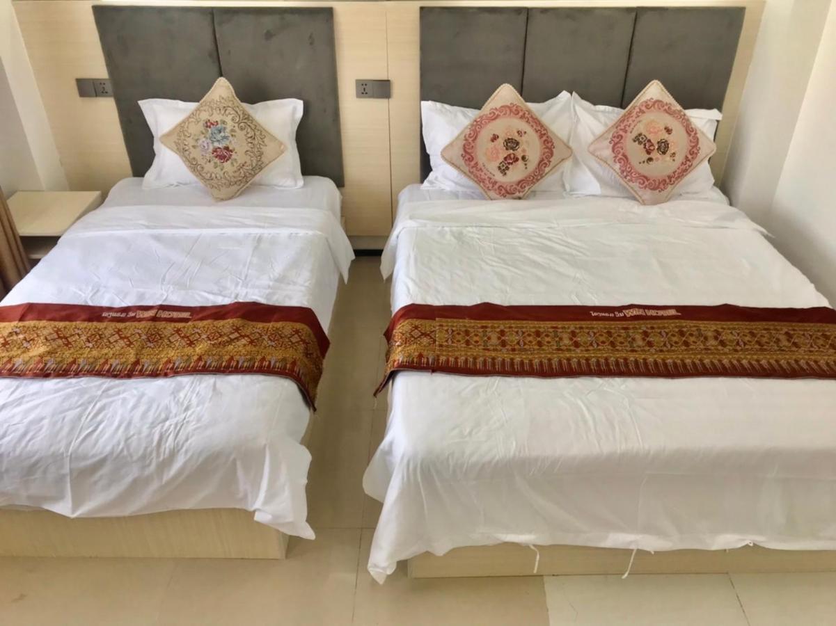 梦之南win酒店 Win Hotel Cafe & Spa Vientiane Buitenkant foto